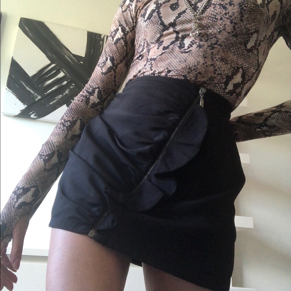 ZARA Ruffle Miniskirt